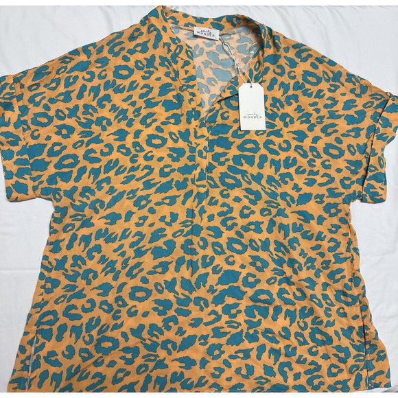 NWT Emily Wonder Short Sleeve Top Coral and Green Light Weight Summer Bright Fun - Picture 1 of 10